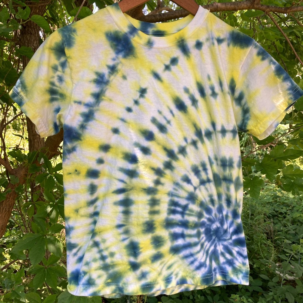 NWOT Custom Unisex Child Size Large Tie Dye T-Shirt